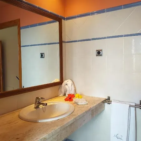 El Cerrito Apartament 3*