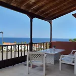 El Cerrito 3*