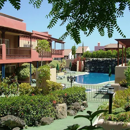 El Cerrito 3*