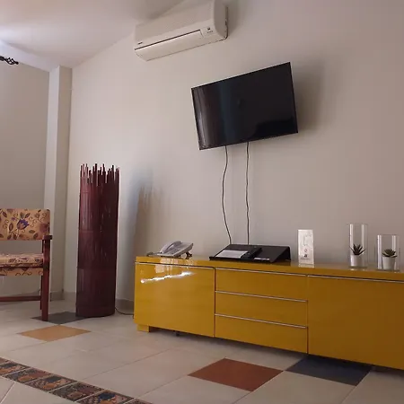 El Cerrito Apartment 3*