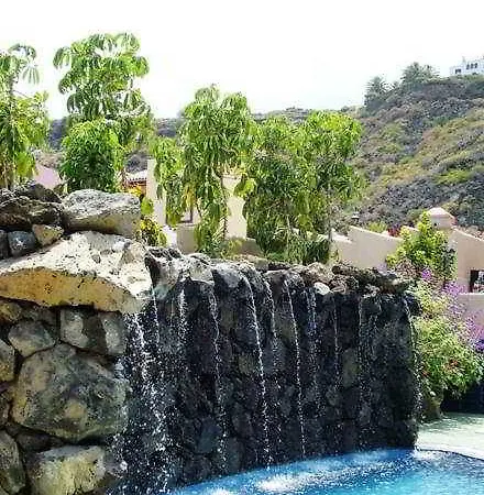 El Cerrito 3*
